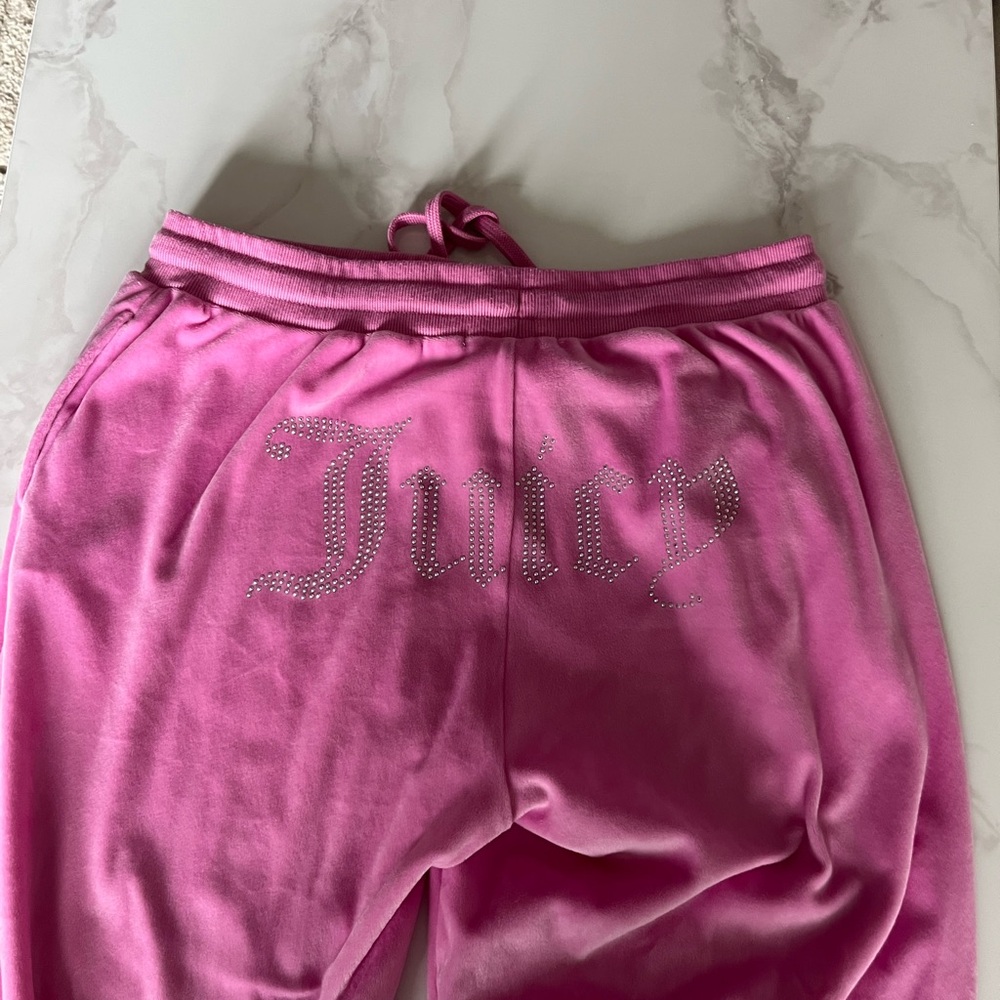 Juicy pants